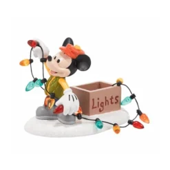 Enesco Disney Village Figure - Mickey Lights Up Christmas - 4038634